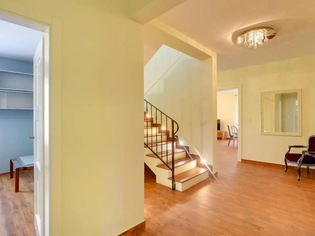 Villa In Vodnjan With Private Swimming Pool Croazia