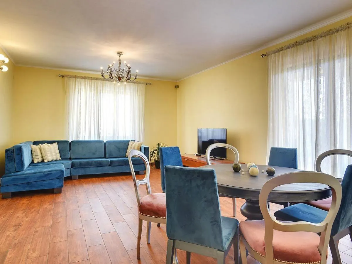 Villa In Vodnjan With Private Swimming Pool