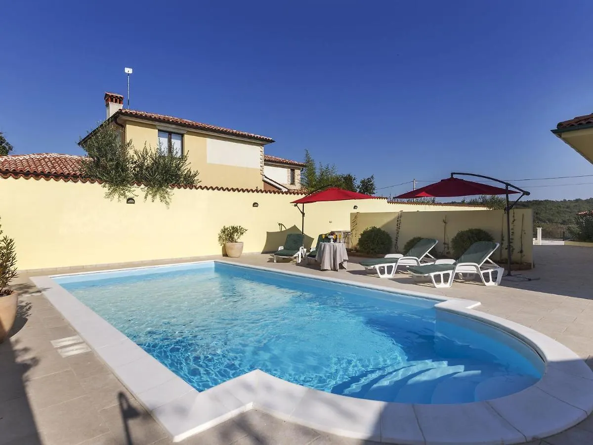 Villa In Vodnjan With Private Swimming Pool