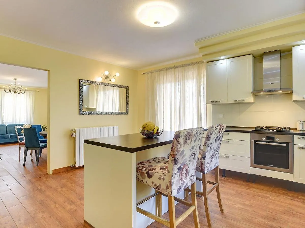 Villa In Vodnjan With Private Swimming Pool